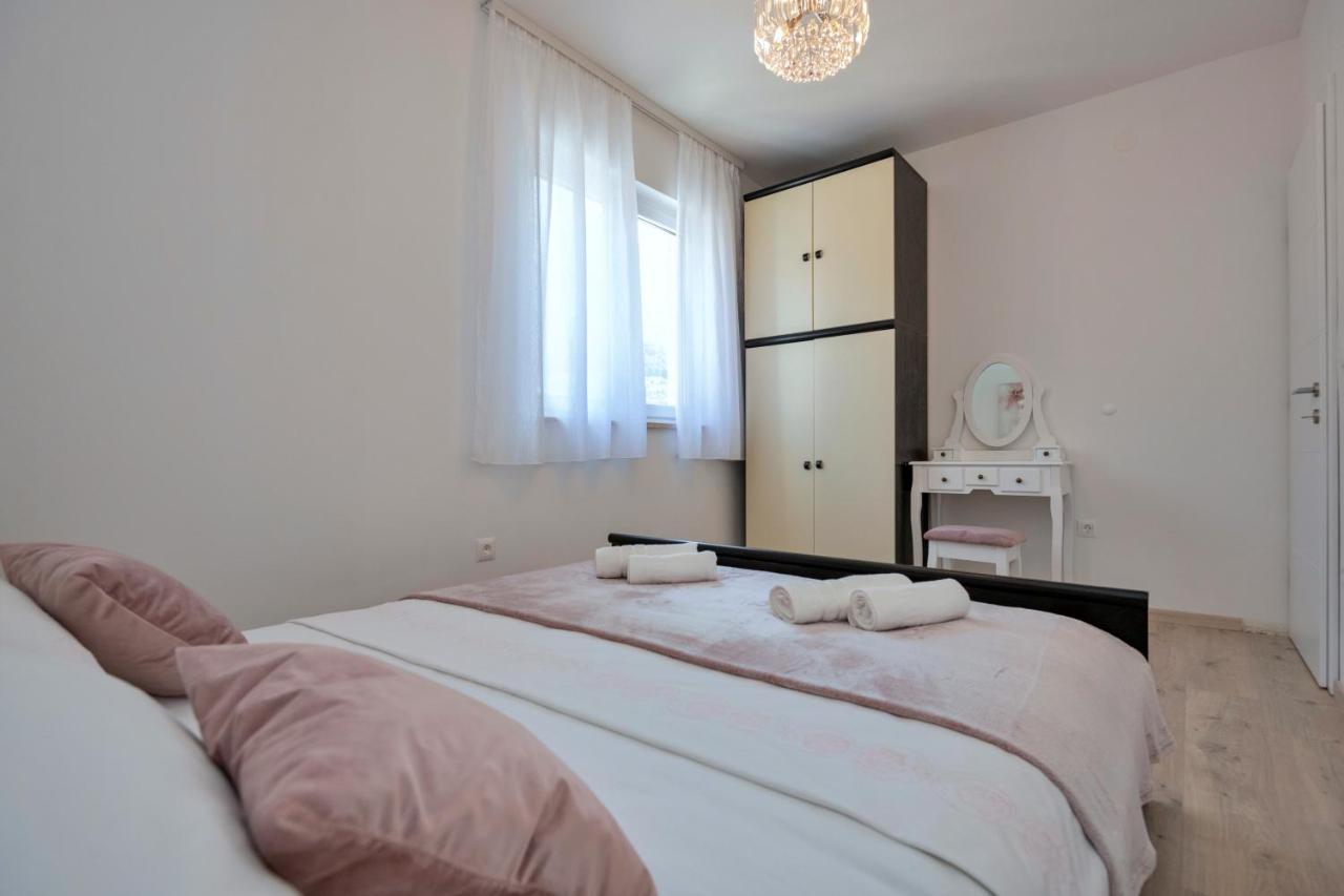 Luxury Apartment Makarska 2Min From Beach Extérieur photo